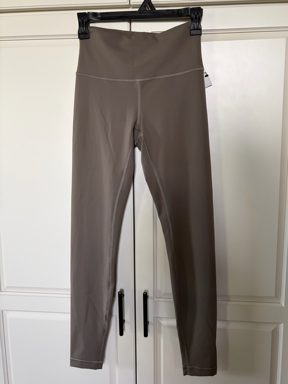 Lululemon Wunder Train High Rise Tights w/ Pockets and Adjustable Waist